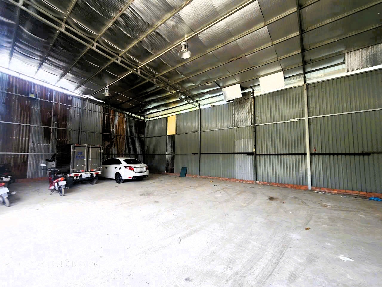 cho thuê 2 kho rộng 200m2 mặt tiền Hiệp Bình Phước, giá từ 13 triệu - Ảnh 1