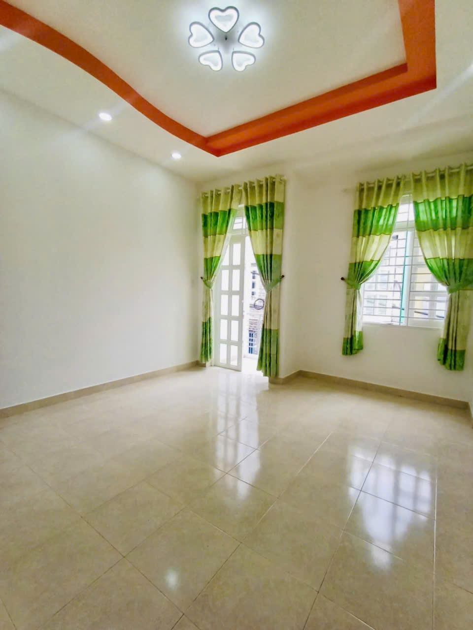 Bán Gấp nhà mặt tiền Đ số 2 gần Aeon Tân Phú nhựa 10m dòng tiền 17tr/th 70m2,4 Tầng 7 tỷ 4 - Ảnh 2
