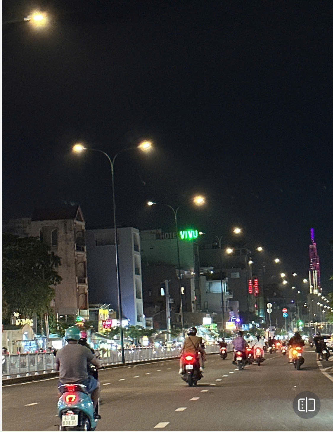 Bán nhà 5 lầu vài bước ra Dương Quảng Hàm ngắm Landmark 81 ngang 5.5m 93m2 11PN 15.5 tỷ - Ảnh chính