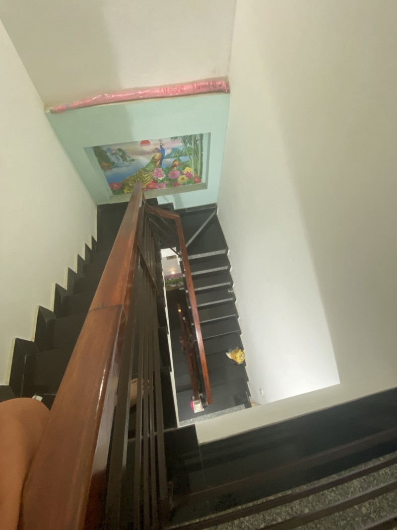 Bán nhà 1 Trệt 2 Lầu Dĩ An,đường 8m,Sổ Hồng Riêng thổ cư,giá đầu tư - Ảnh 4