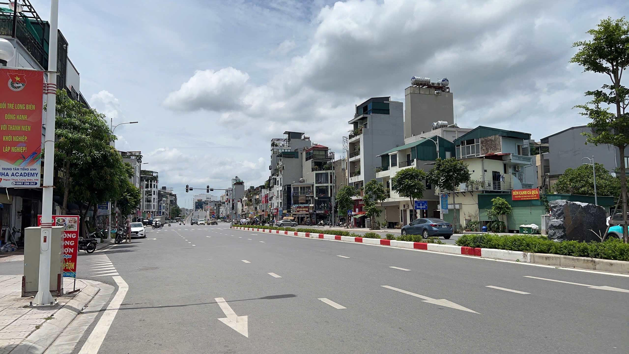 HIẾM LẮM, HƠN 16 TỶ, NHÀ MẶT PHỐ NGỌC THỤY 100M, 4T, MT5M, NỞ HẬU, SẴN DÒNG TIỀN. - Ảnh 2