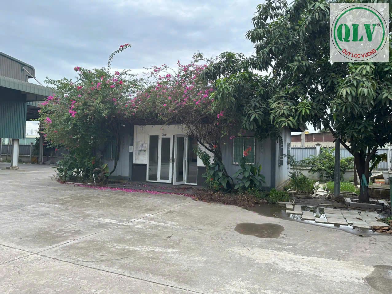 Cho thuê nhà xưởng 2.520 m2 SKC đóng tiền 1 lần tại Tân Uyên, Bình Dương - Ảnh chính