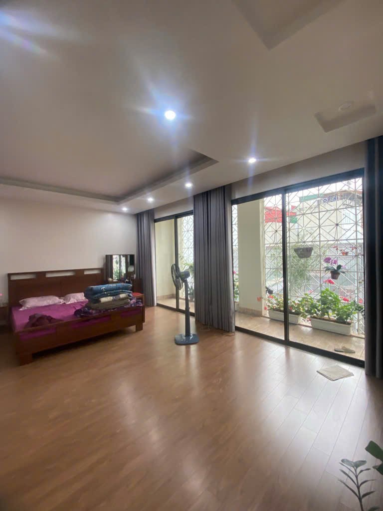 Bán nhà quận Cầu Giấy, phân lô, ô tô vào nhà, 72m chỉ 23.2 tỷ - Ảnh 1