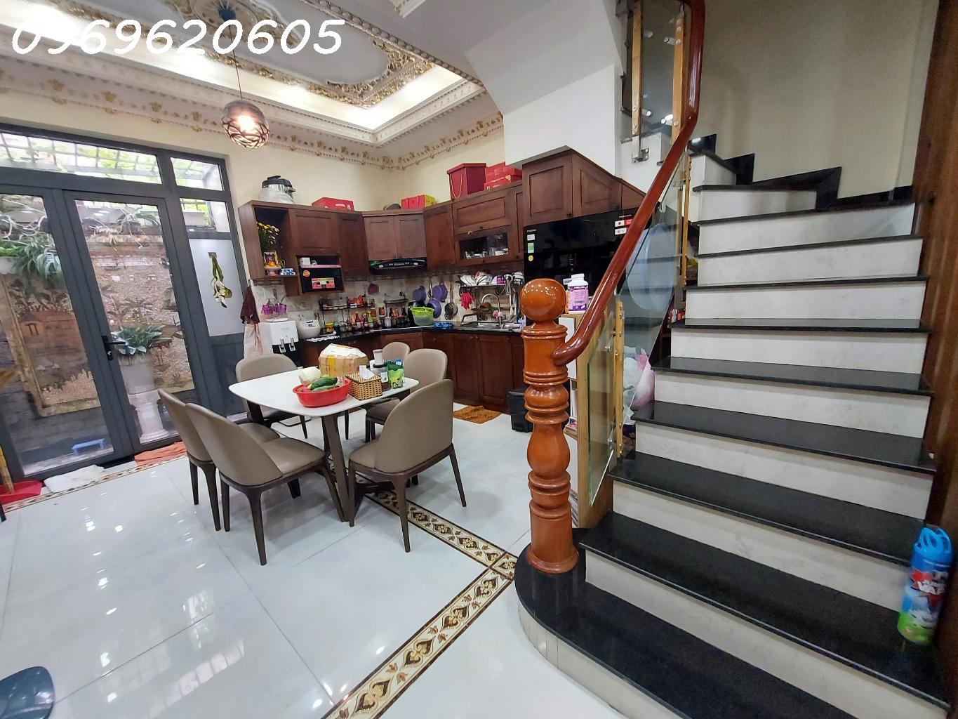 Bán Nhà Lâm Văn Bền diện tích lớn 104 m², ngang 8.3m dài 15 chỉ 6 tỷ gọi  Vinh  nhà phố - Ảnh chính