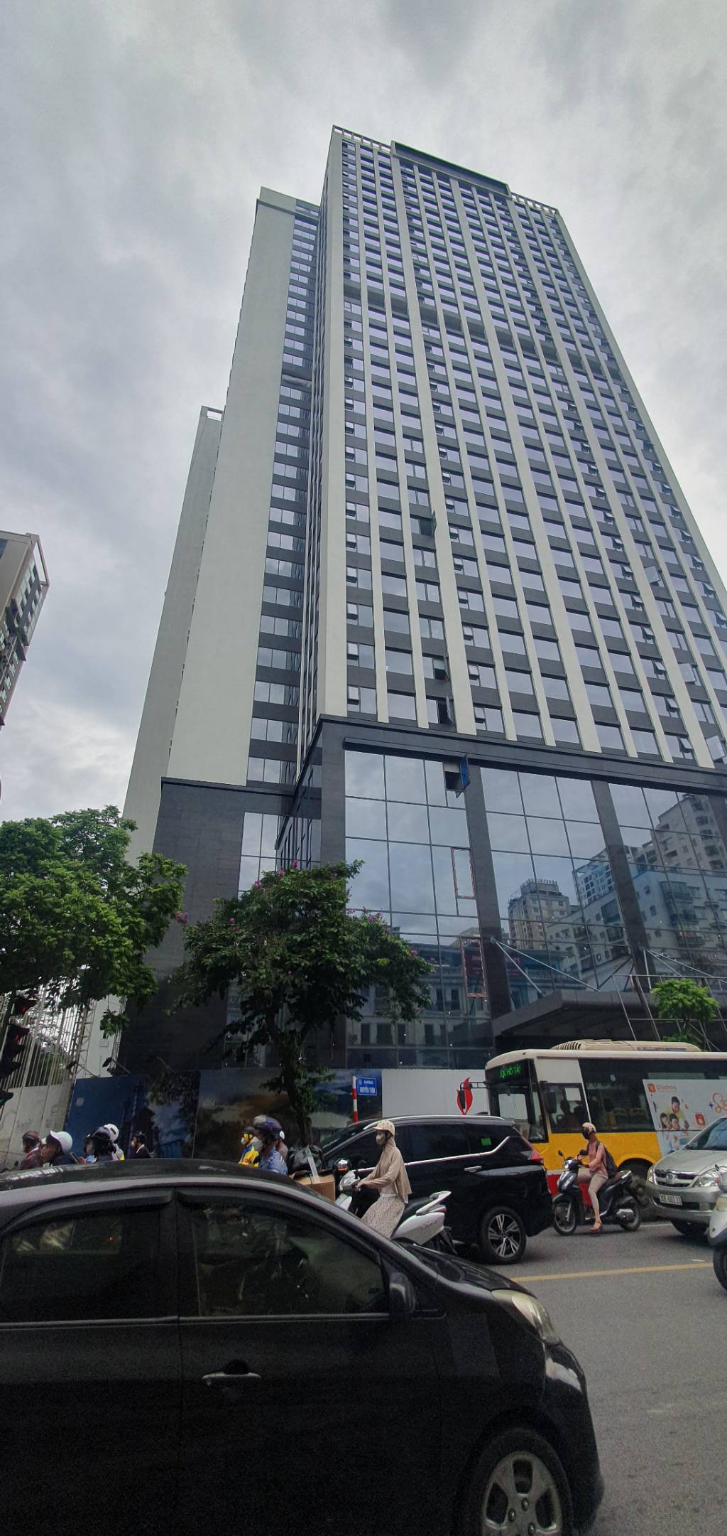 Bán chung cư 63 Ngụy Như Kon Tum, 76m2, 5.5tỷ - Ảnh 1