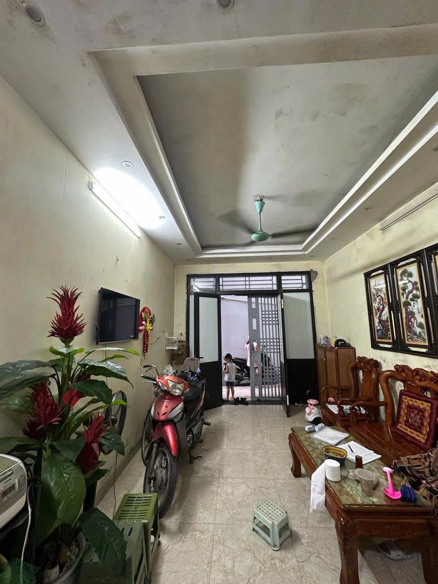 Bán nhà Trương Định,30m, 6 tầng,dân xây, ngõ rộng, thẳng,6.75 tỷ - Ảnh 2