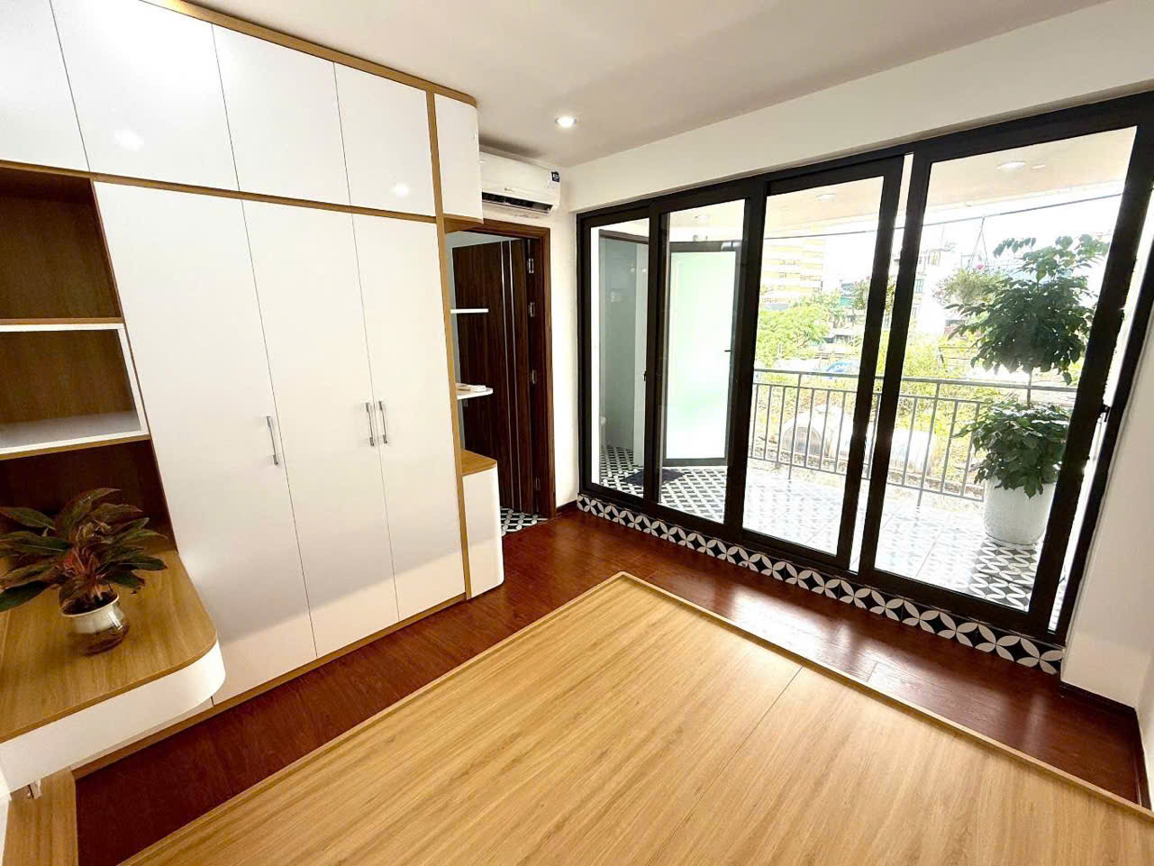 💥💥 CĂN HỘ TẬP THỂ, 3 NGỦ 🔥, 2 WC, LÔ GÓC, - #HOÀNKIẾM - CHỈ 3.65 TỶ 🔥🔥 - Ảnh 1
