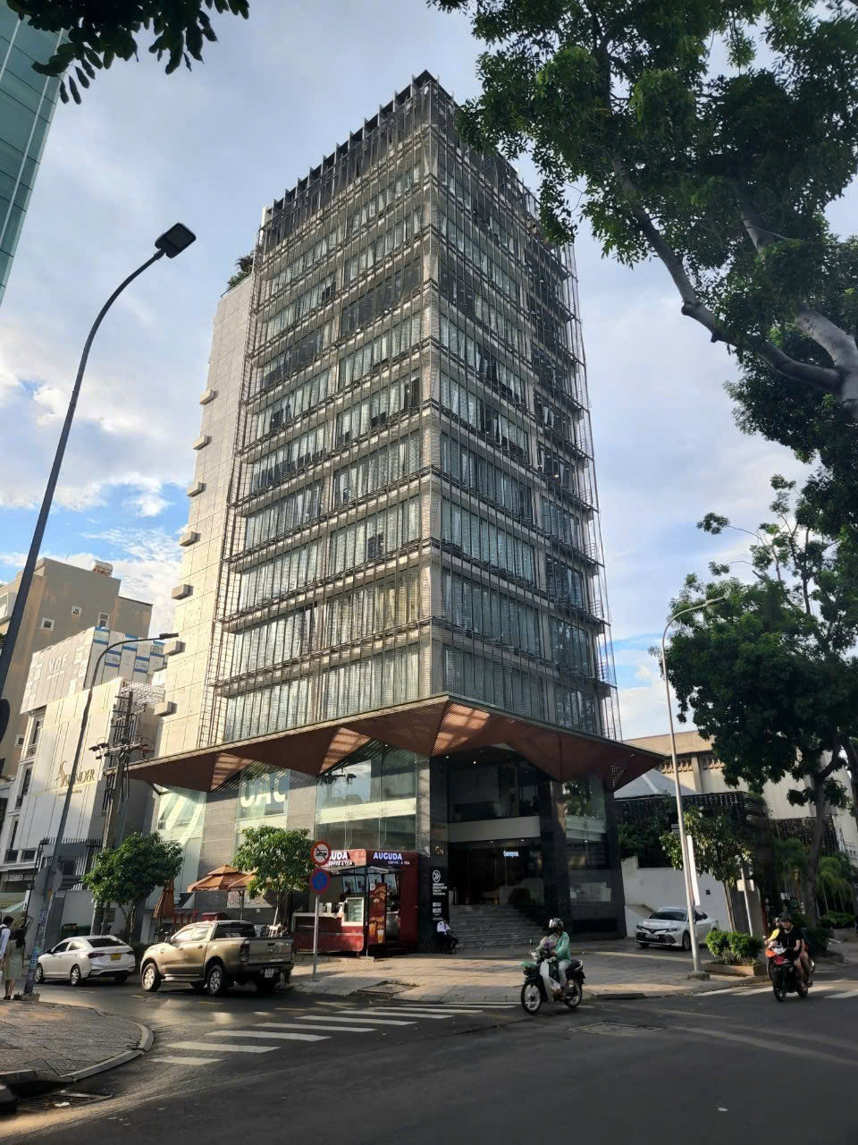 CHUYỂN NHƯỢNG TÒA NHÀ GÓC 2 MẶT TIỀN – VỊ TRÍ TRUNG TÂM QUẬN 1<br>📍 56 Nguyễn Đình Chiểu giao Phan - Ảnh chính