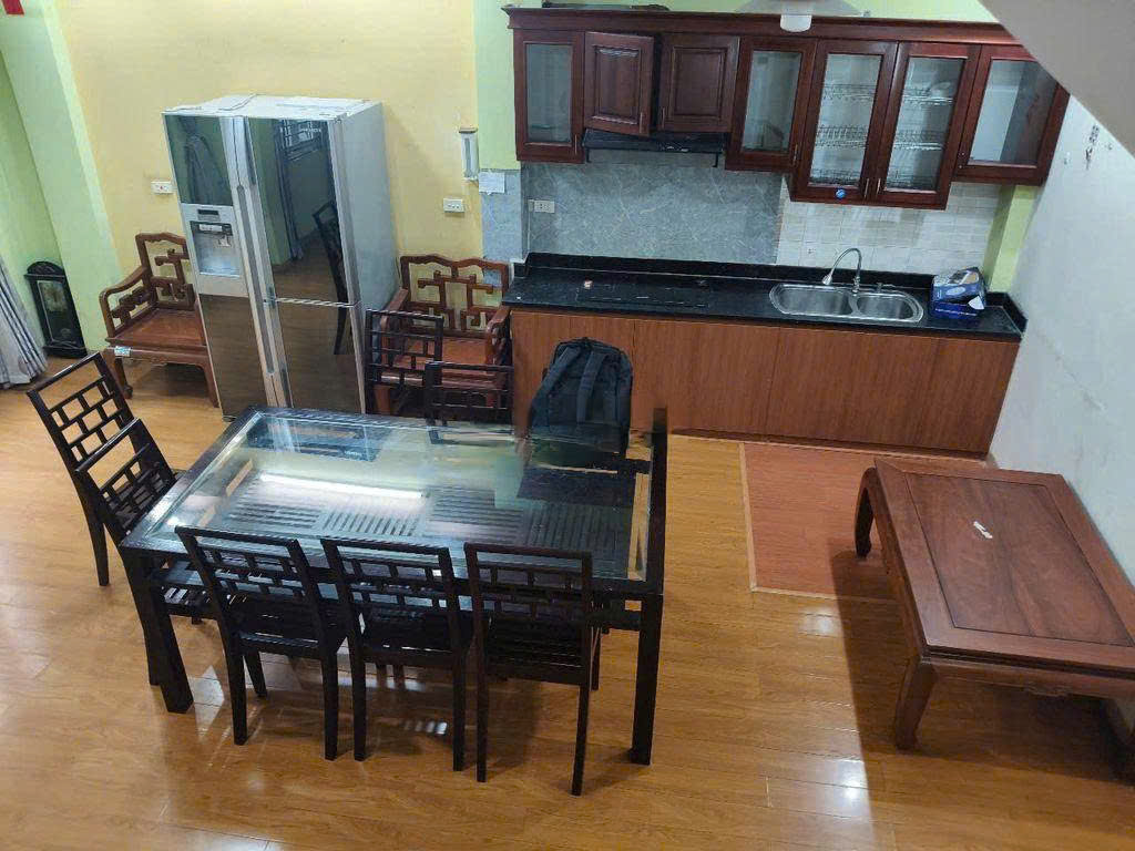Cho thuê nhà riêng ngõ 139 Nguyễn Ngọc Vũ - Cầu Giấy 42m x 5T giá 20TR, ở và kinh doanh - Ảnh chính