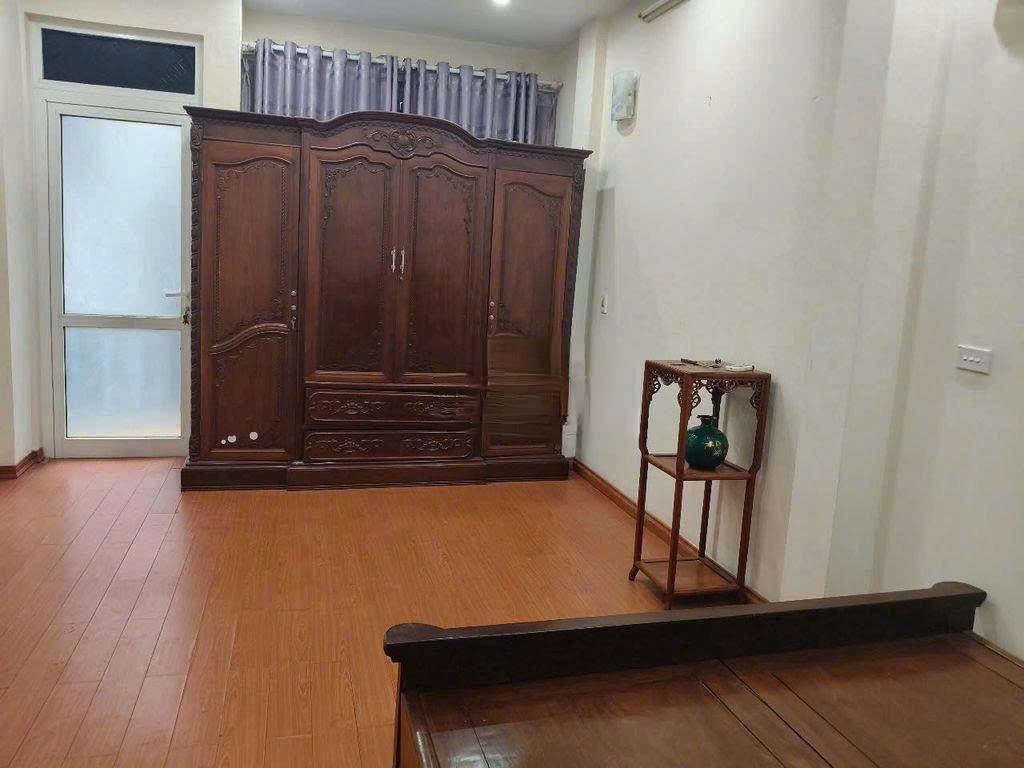 Cho thuê nhà riêng ngõ 139 Nguyễn Ngọc Vũ - Cầu Giấy 42m x 5T giá 20TR, ở và kinh doanh - Ảnh 2