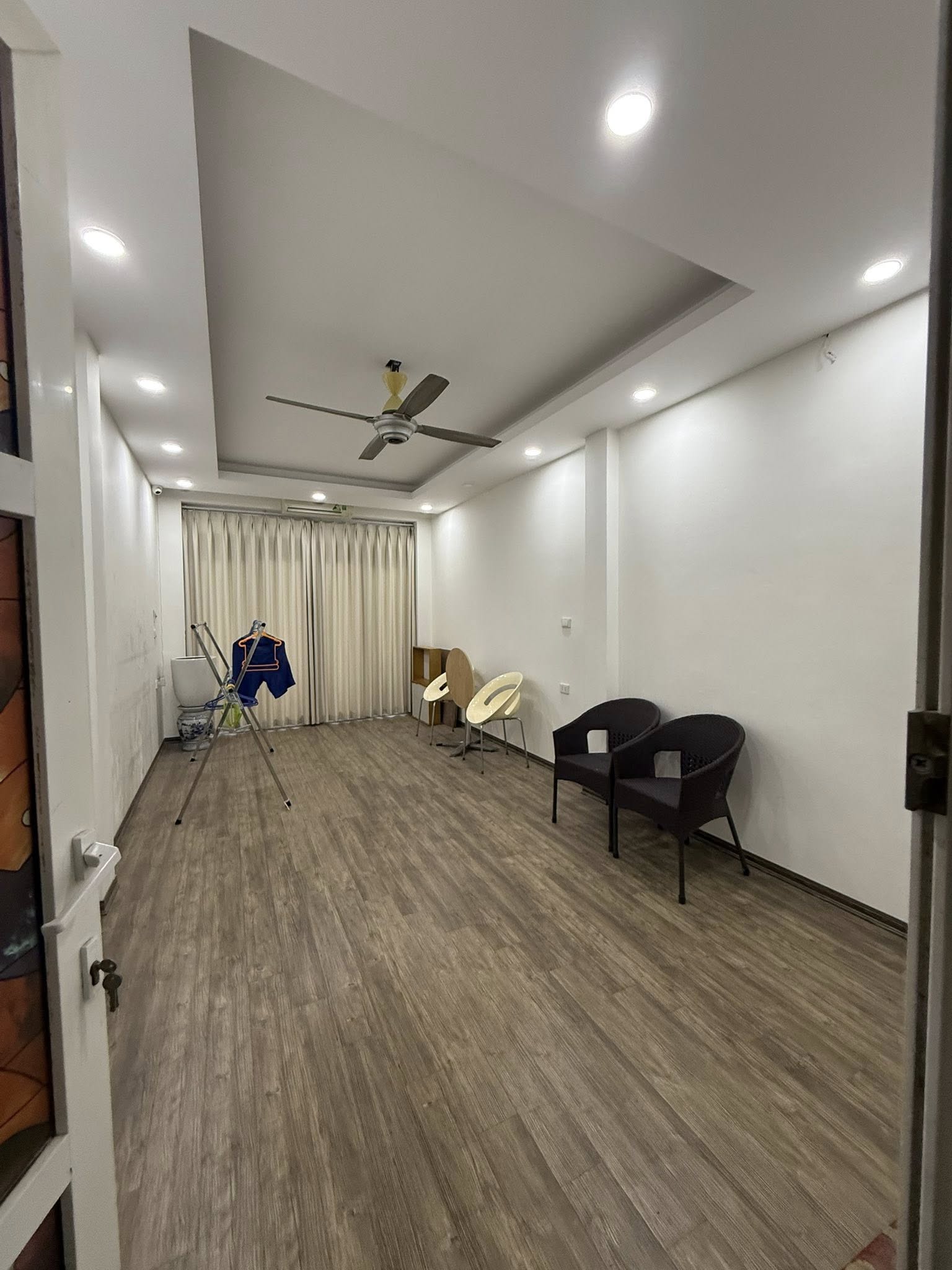 NHÀ MẶT PHỐ VẠN PHÚC BA ĐÌNH - VỊ TRÍ VIP ĐẸP HIẾM KINH DOANH TỐT - 5 TẦNG - DT 60M2 GIÁ 26 TỶ - Ảnh 3