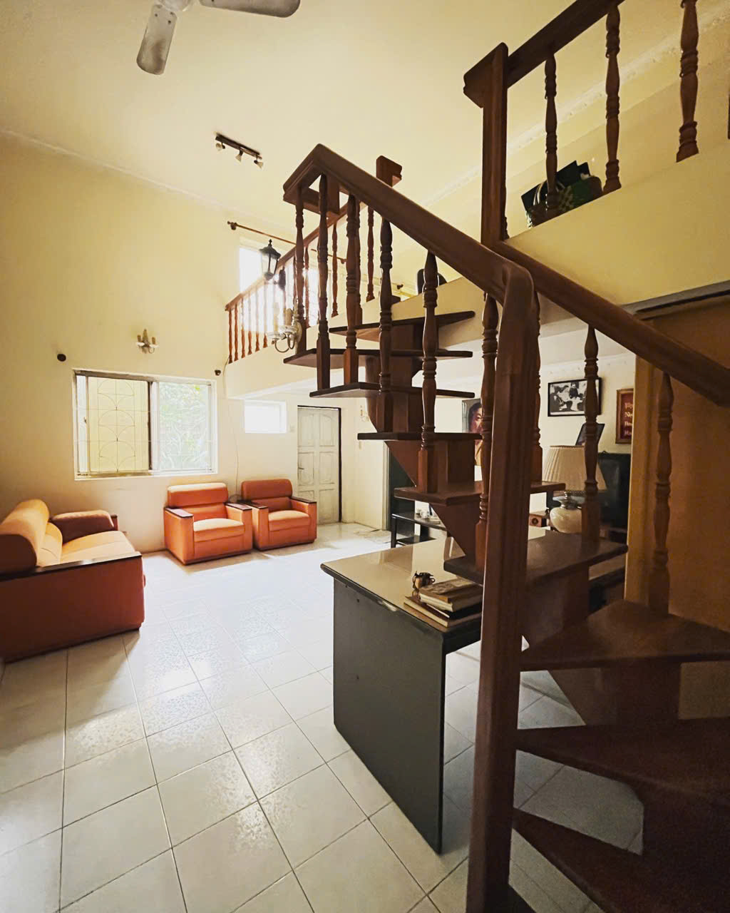 Bán nhà mặt tiền 420m² đường Nguyễn Thiện Thuật, Bình Thạnh – biệt thự cổ điển, giảm giá mạnh còn - Ảnh 3