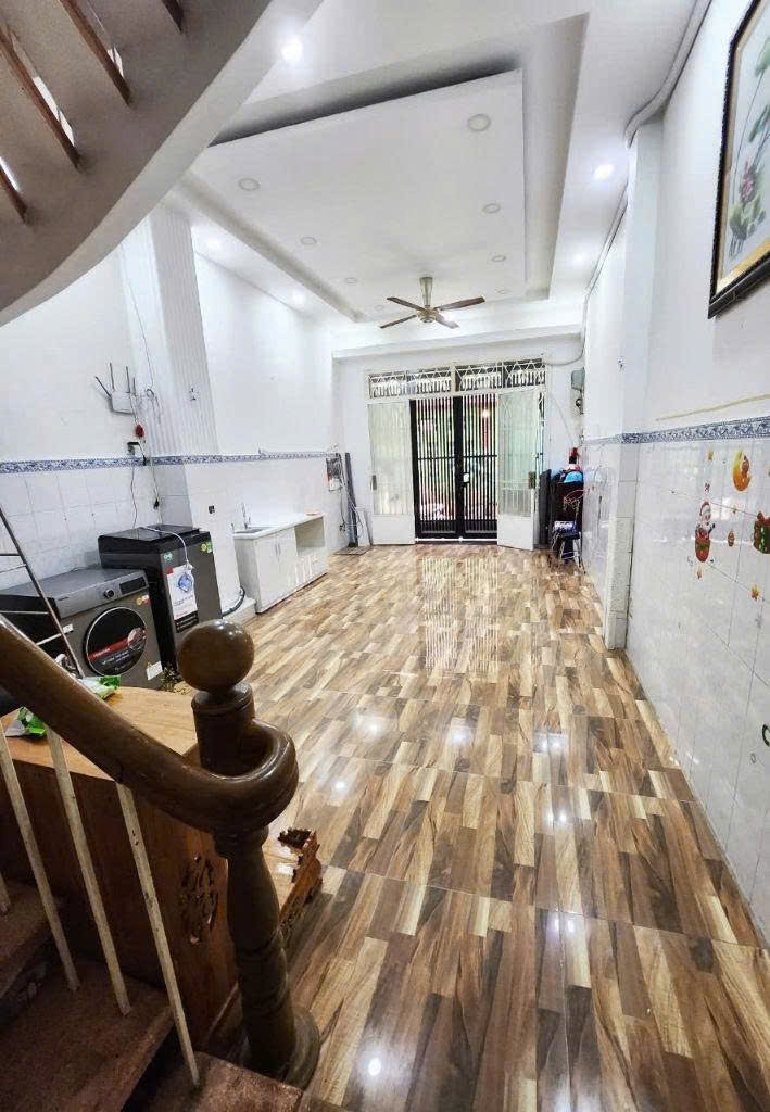 Nhà 4 tầng Khu VIP Dương Bá Trạc P1 Q8 - Ảnh 1