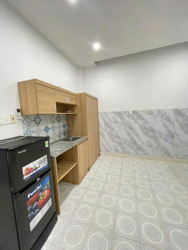 Nhà 4 tầng Khu VIP Dương Bá Trạc P1 Q8 - Ảnh 2