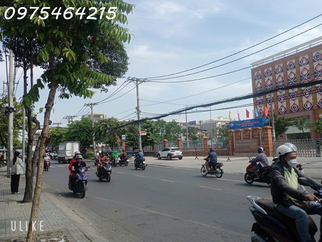 Bán nhà mặt tiền Nguyễn Ảnh Thủ, Q.12 – 297m², doanh thu 160 triệu/tháng, giá 85 tỷ<br><br>MẶT TIỀN - Ảnh chính