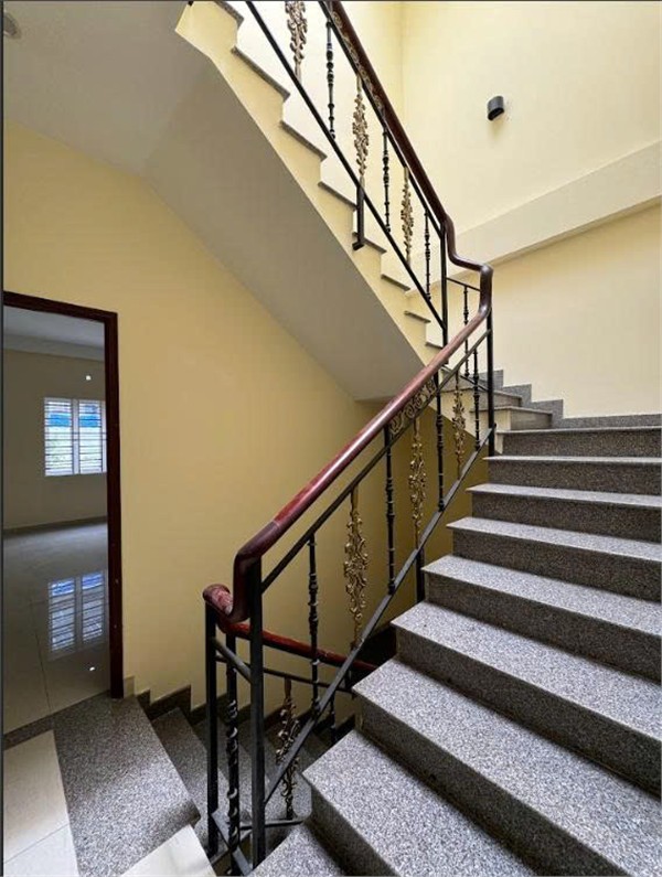 BÁN NHÀ MẶT TIỀN KHU VIP TÊN LỬA 4X20M, 4 TẤM – GẦN NHÀ THỜ PHAOLÔ - CHỈ 10 TỶ 500 TRIỆU - Ảnh 2