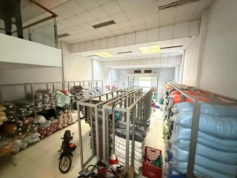 Bán nhà HXH Phan Sào Nam - gần Công viên Bàu Cát, 7,8x38m, 2 Tầng  - tiện xây, 40,5 tỷ. - Ảnh 1