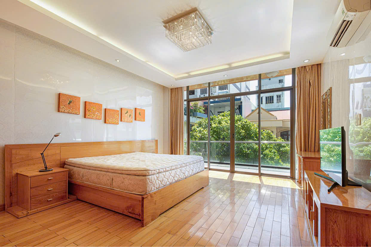 MẶT TIỀN LÊ VĂN HIẾN – ĐƯỜNG 30M – LỀ 7M – VỊ TRÍ KINH DOANH ĐỈNH – HƠN 13 TỶ 135M2 - Ảnh chính