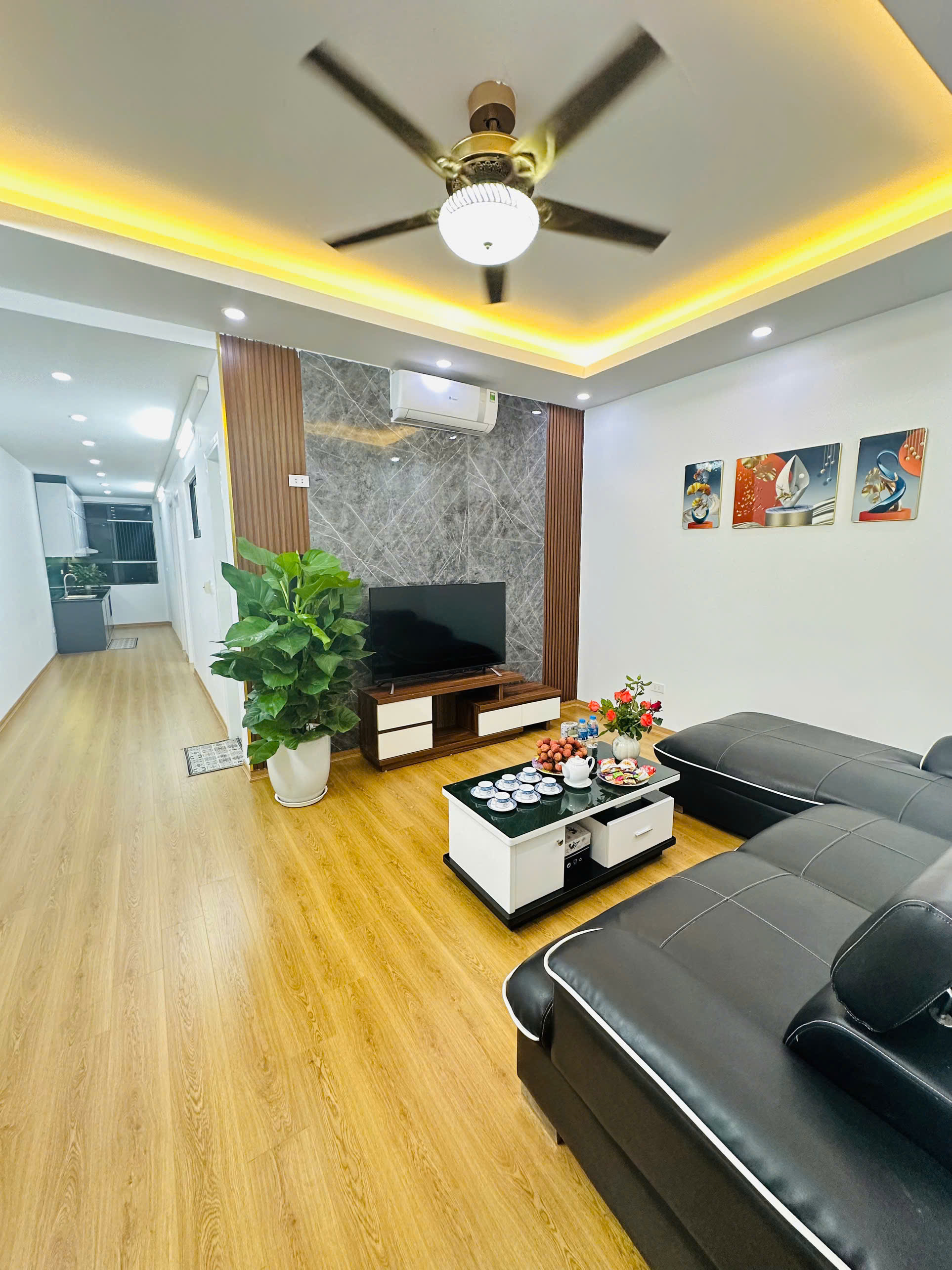 Căn hộ chung cư Kim Văn Kim Lũ, Đại Kim, Hoàng Mai 65m2, 2 ngủ, giá 3 tỷ nhỏ - Ảnh chính