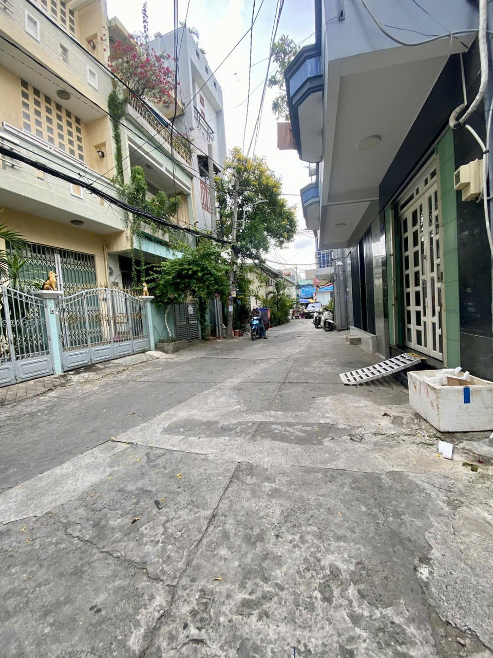 Bán nhà Lê Quang Định p11 - BT - 55m2 - 4 tầng - ô tô ngủ vừa ở - vừa kinh doanh - sổ vuông - 8 .1 - Ảnh chính