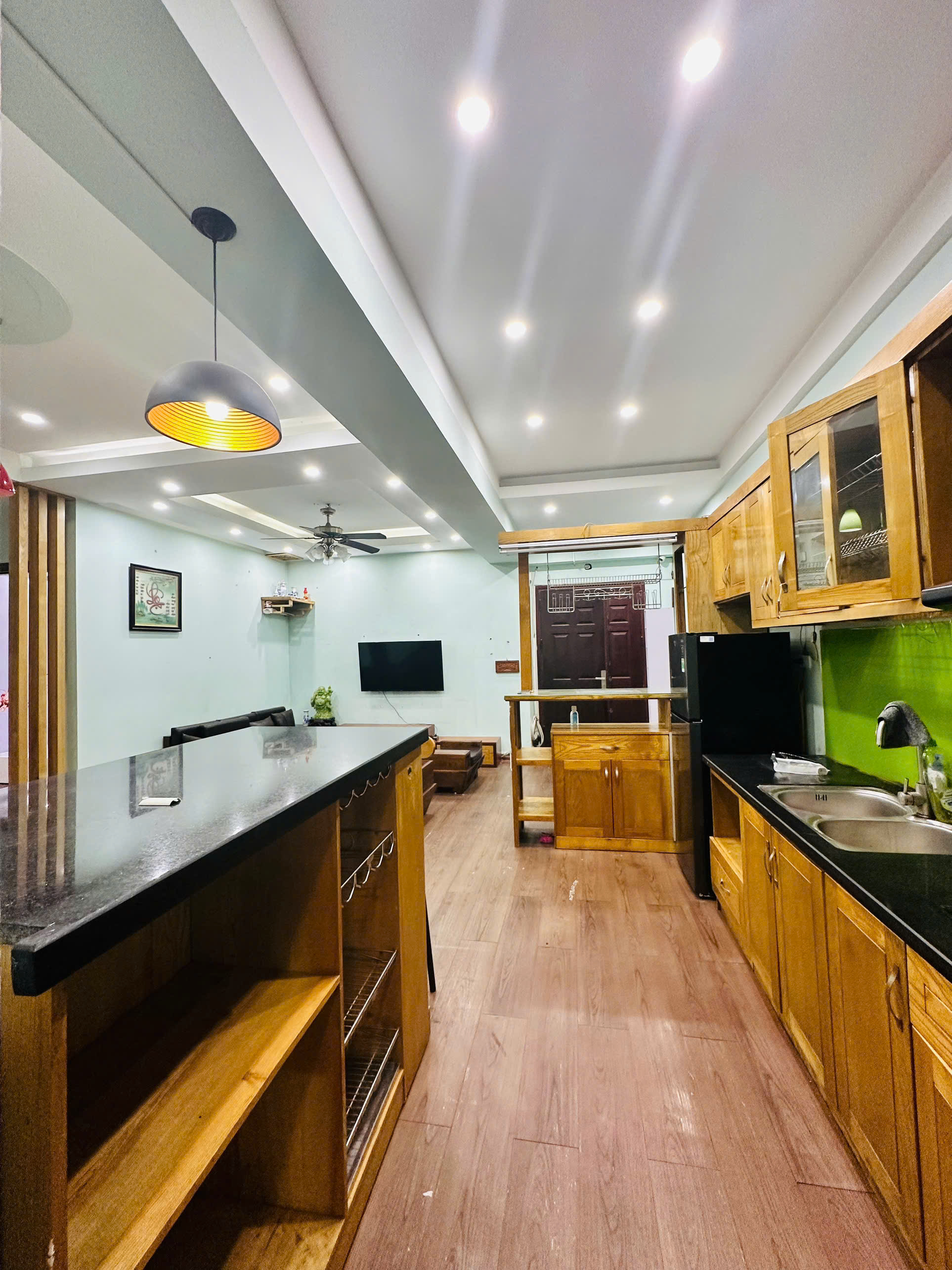 Bán căn hộ chung cư VP3 Linh Đàm, Hoàng Mai, sổ đỏ, 93m2 3 ngủ view hồ 5.55 tỷ - Ảnh 2
