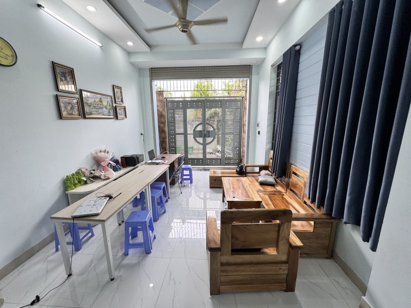 Bán nhà 3 tầng, 81m², 4PN, 4WC, Linh Đông, Thủ Đức - 7.6 tỷ - Ảnh 2