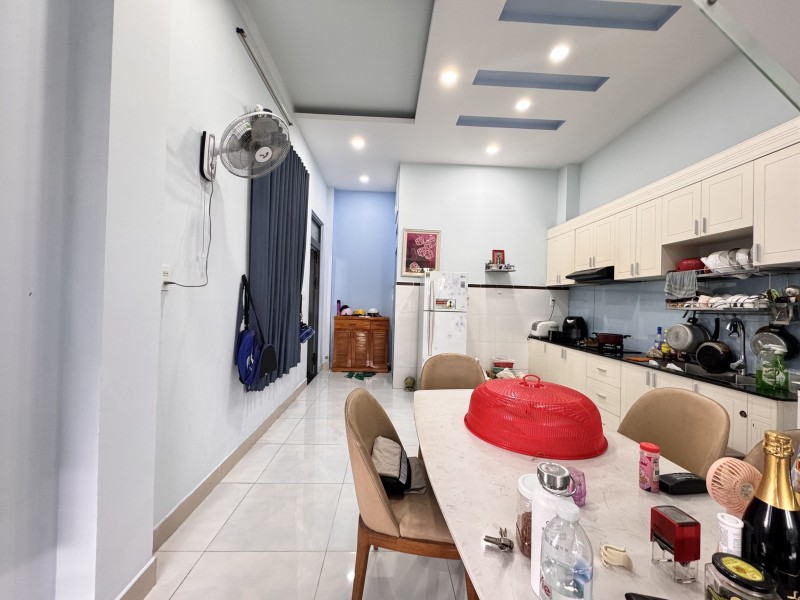 Bán nhà 3 tầng, 81m², 4PN, 4WC, Linh Đông, Thủ Đức - 7.6 tỷ - Ảnh 3