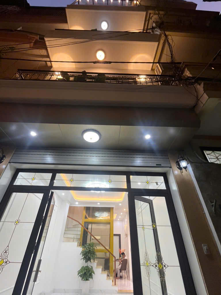 Siêu phẩm phân lô mới đét phố Thái Hà, Đống Đa, 43m2, 5 tầng thang máy, gara ô tô, giá 16.x tỷ - Ảnh chính