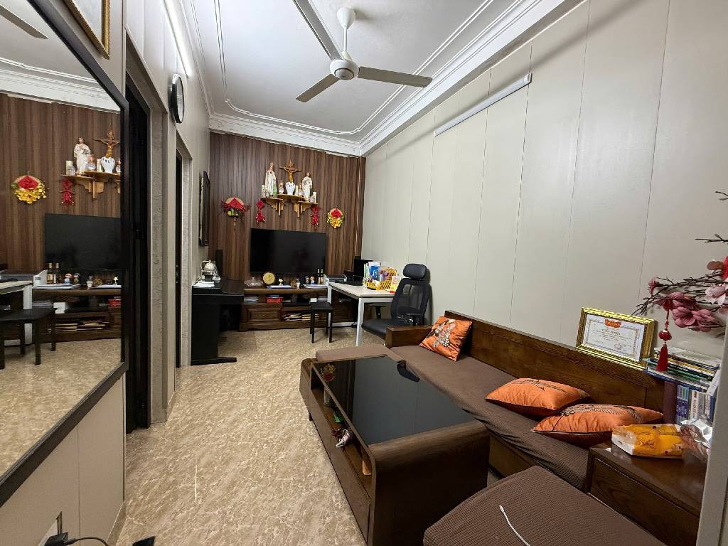 Bán nhà Hào Nam, Đống Đa, ngõ nông 58m2, 5 tầng, Mt 1.5m, chỉ 15.8 tỷ - Ảnh chính