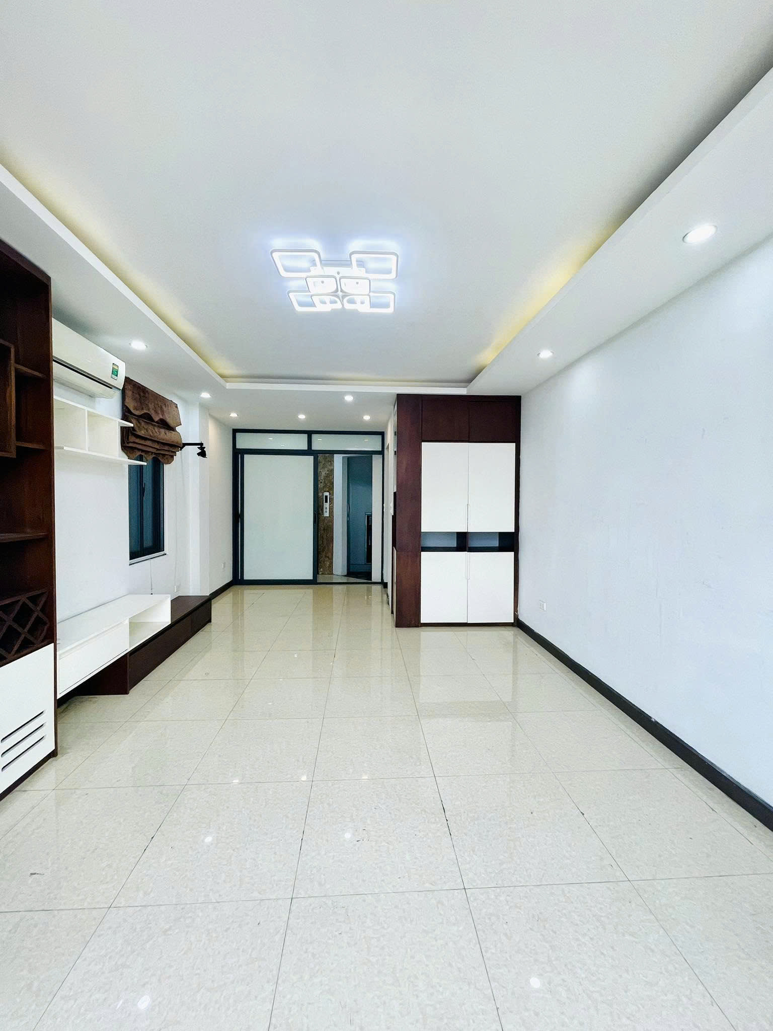 Bán nhà Nghi Tàm mặt phố 40m 7 tầng thang máy, ô tô đỗ cửa, giá 19 tỷ – kinh doanh, cho thuê cực tốt - Ảnh 6