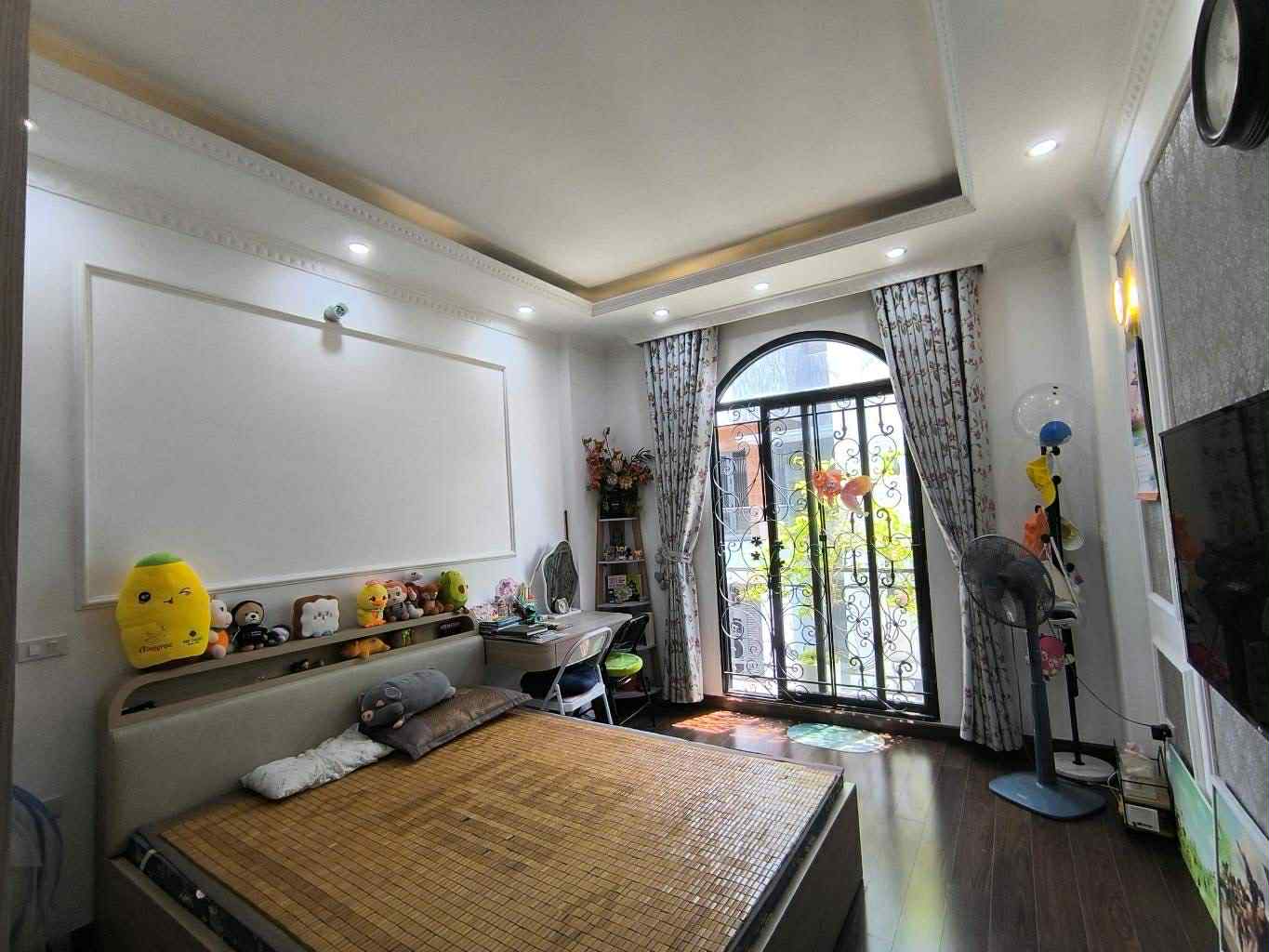 nhà đẹp Cổ Linh, 50m x 5 tầng, gara 2 ôtô, ngõ thông, đón đầu cầu Trần Hưng Đạo - Ảnh 3