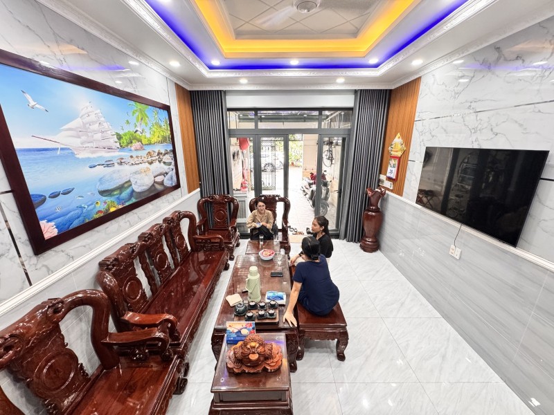 Bán nhà ĐẸP 3 Tầng Đông Hòa,SHR đường nhựa 13m,gần trường Đông Hòa - Ảnh chính