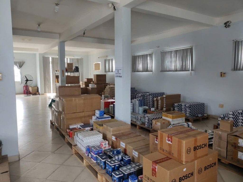 Bán nhà mặt tiền Lê Bôi 9x16 xây dựng 7 tầng chỉ 23 tỷ 5 - Ảnh 3