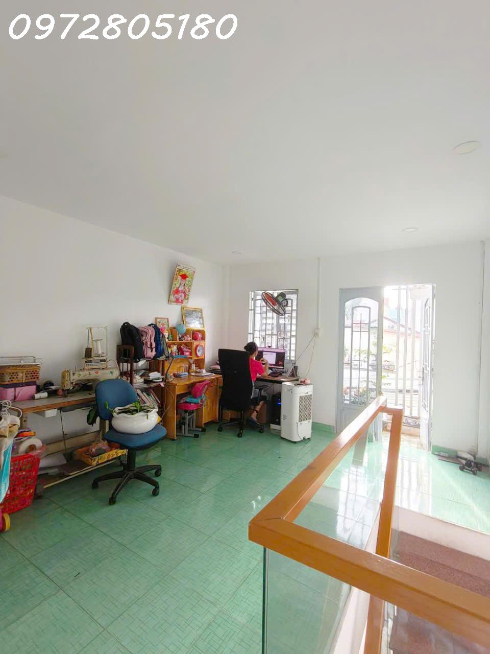 Nhà 2 Tầng, Hẻm 3 Gác rộng, 44m2 Gần Ql 1k Linh Xuân Thủ Đức, Chỉ 3.75 Tỷ - Ảnh 3