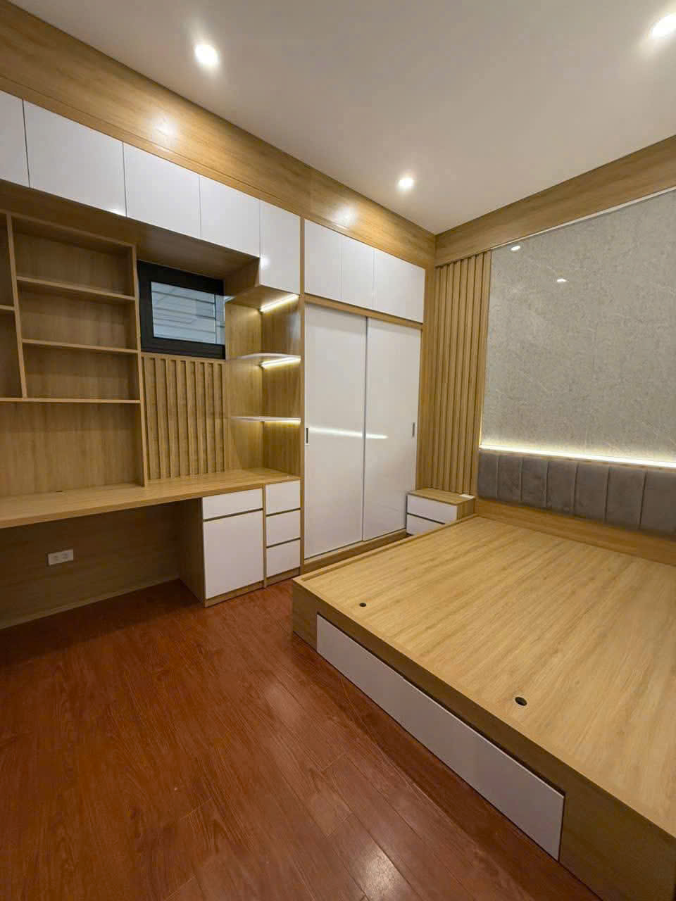 Bán nhà 40m², 5 tầng, 4PN, 4WC, Tân Mai, Hoàng Mai, 7.6 tỷ - Ảnh chính