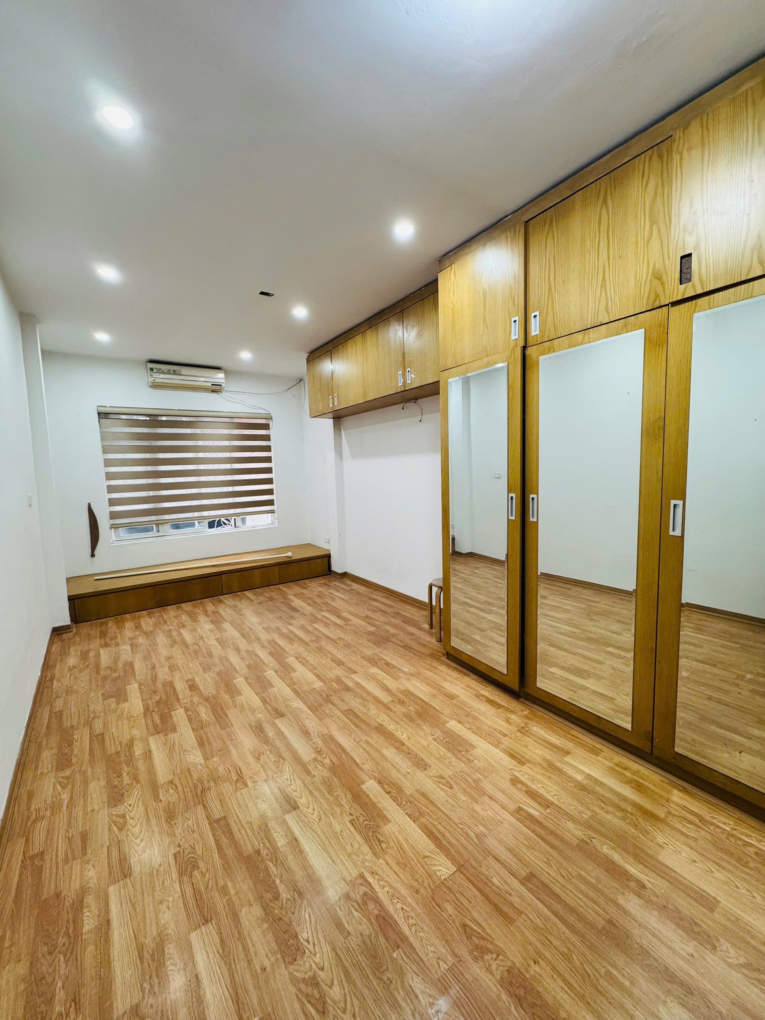 🔥🔥TIN NÓNG**CHÍNH CHỦ GỬI BÁN – NHÀ ĐẸP NGUYỄN TRÃI – NGÕ GẦN PHỐ – 5 TẦNG Ở NGAY – GIÁ CỰC YÊU!** - Ảnh 1