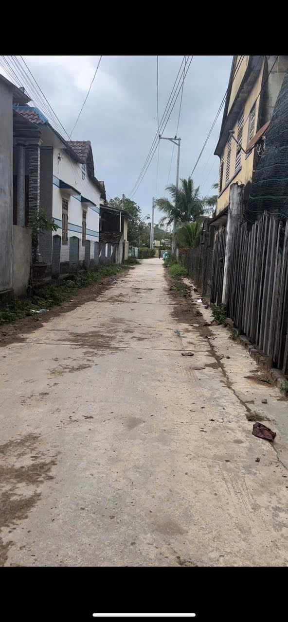 LÔ ĐẤT VỊ TRÍ ĐẸP- ĐẦU TƯ LÀ SINH LỜI Chính chủ Cần bán nhanh lô đất tại thị xã Ninh Hòa, tỉnh - Ảnh 2