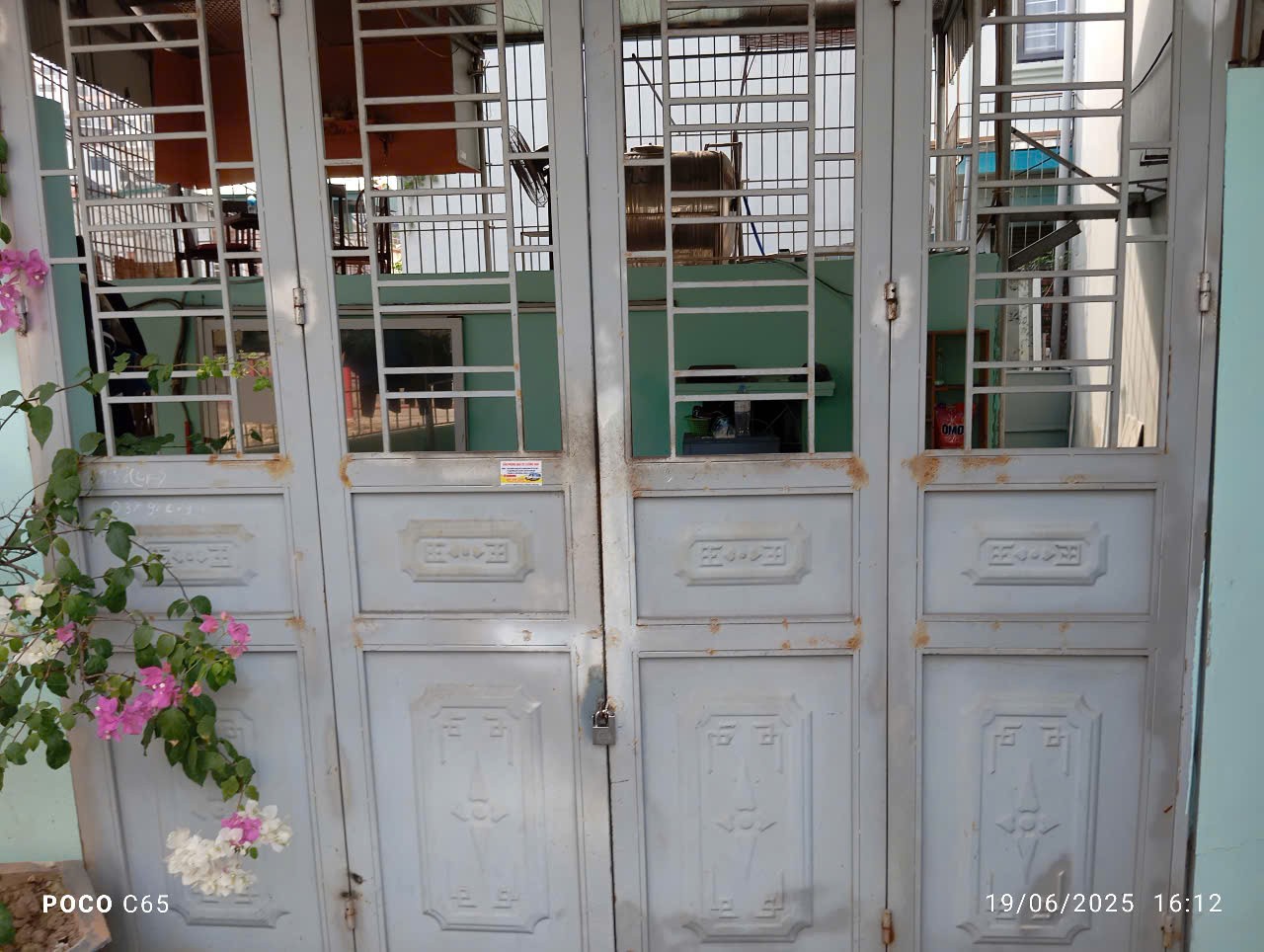 CHÍNH CHỦ Cần Bán ĐẤT TẶNG NHÀ - Lô Góc 2 Mặt Tiền Tổ 43, Khu 4, Phường Cao Thắng, TP Hạ Long - Ảnh chính