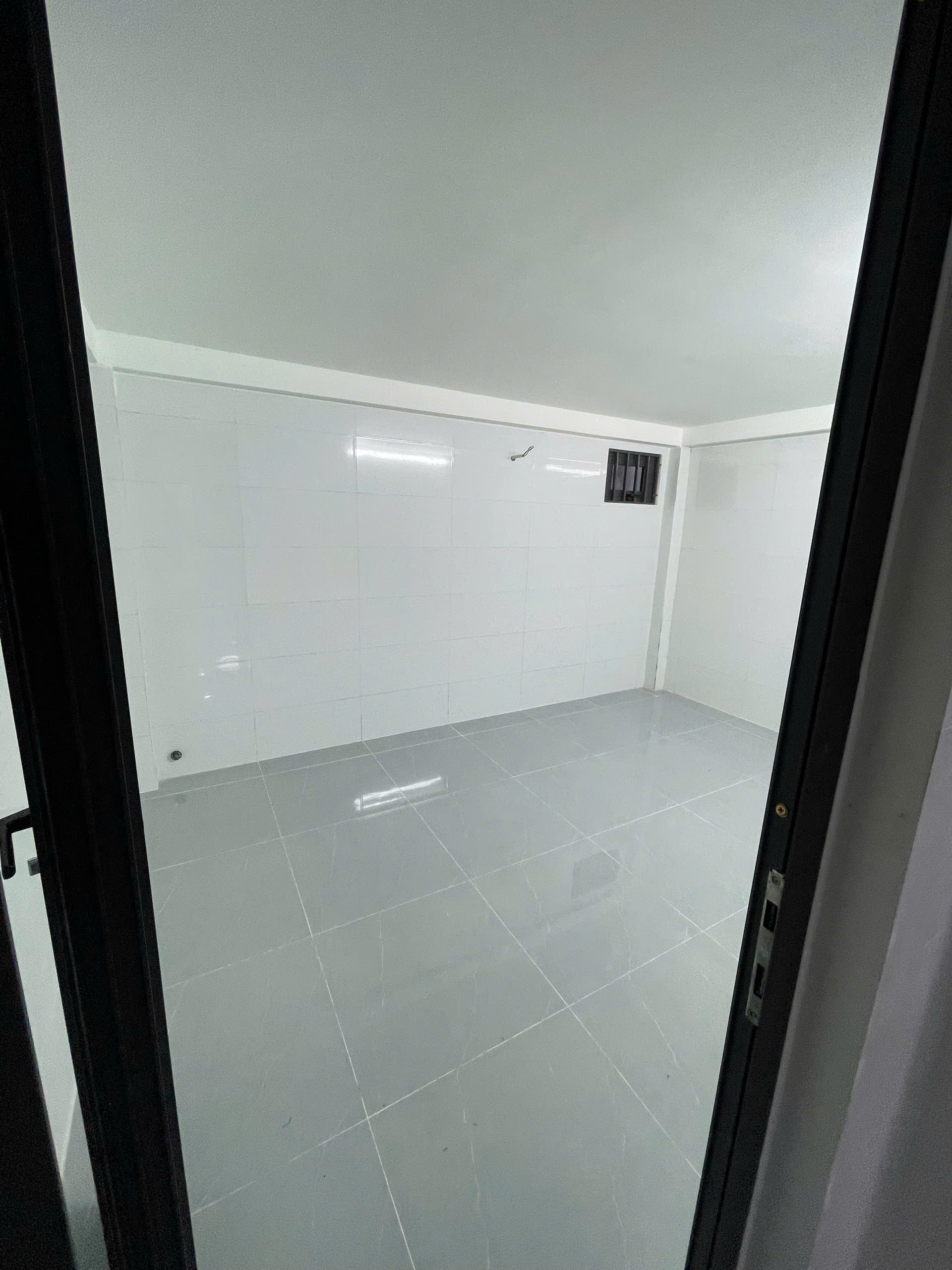 BÁN NHÀ SIÊU PHẨM NHÀ MẶT TIỀN ĐƯỜNG NHỰA DH409 HÒA TIẾN - Ảnh 4