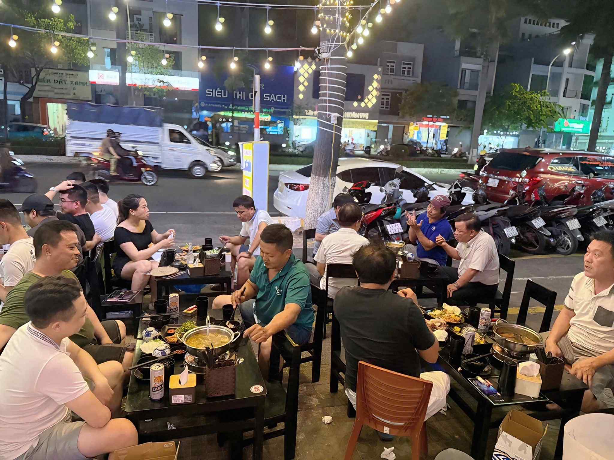 CẦN SANG NHƯỢNG QUÁN NHẬU khu vực sầm uất, đông dân cư qua lại - Ảnh 3