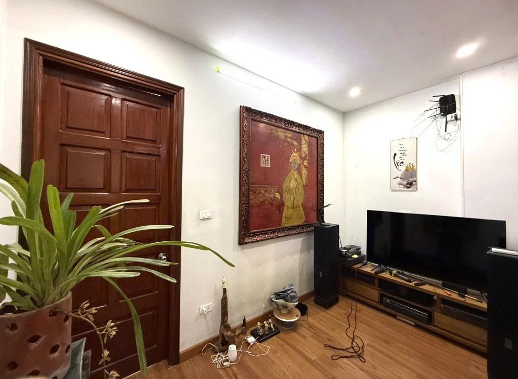 BÁN NHÀ VĨNH PHÚC - KHU 7.2 Ha - 45M2 - 5 TẦNG - 4M MẶT TIỀN - 14 TỶ - Ô TÔ VÀO NHÀ- HIẾM - Ảnh 1