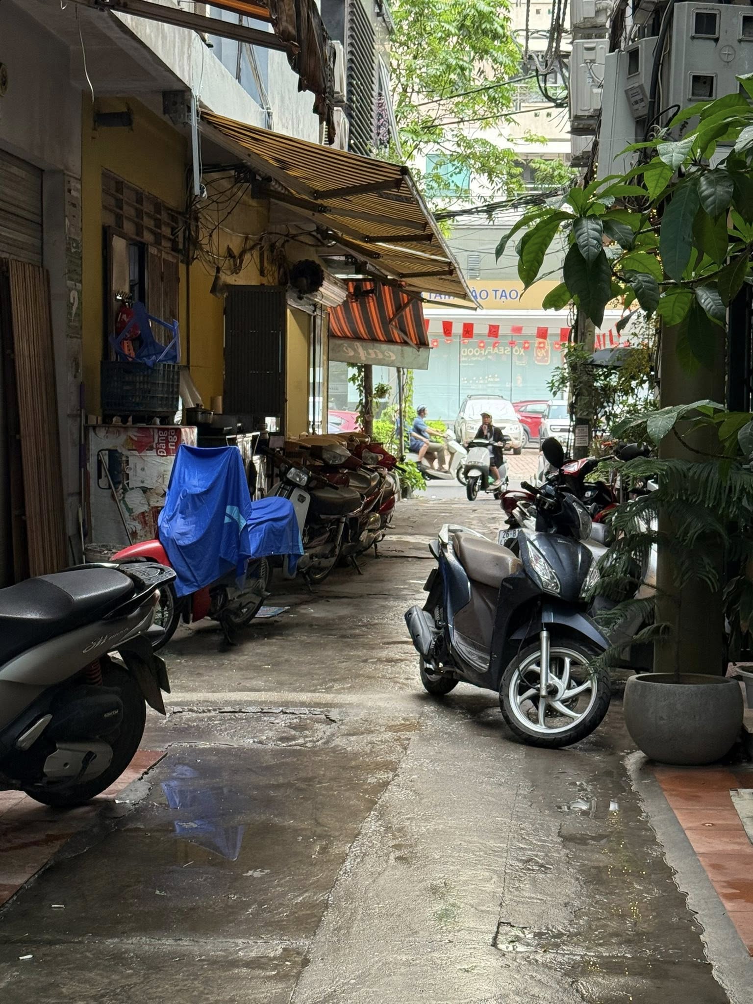 BÁN NHÀ NGUYỄN THỊ ĐỊNHN . 40M 5T MT6 GIÁ 10,8 TỶ <br>ĐANG KINH DOANH GẦN Ô TÔ TRÁNH - Ảnh 4