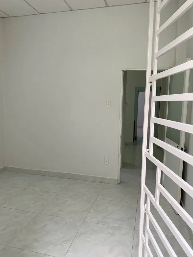 Bán nhà HXH, sát mặt tiền CMT8, P10, Q3, kết cấu đẹp, khu tiện ích, vị trí vàng, 14 tỷ. - Ảnh 3