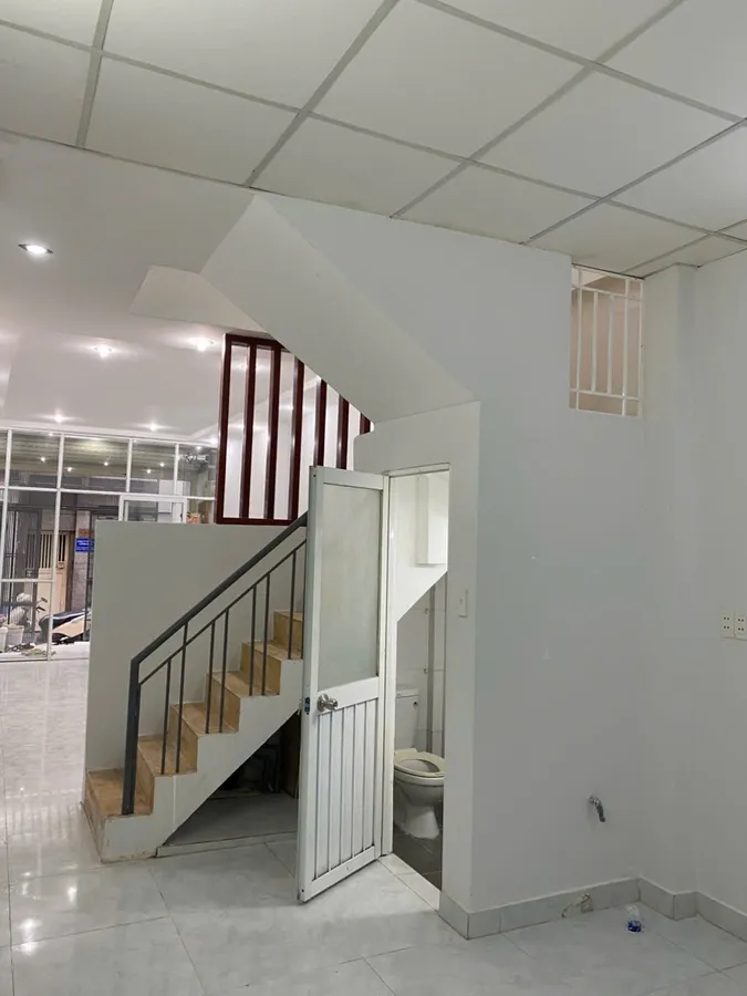 Bán nhà HXH, sát mặt tiền CMT8, P10, Q3, kết cấu đẹp, khu tiện ích, vị trí vàng, 14 tỷ. - Ảnh 4