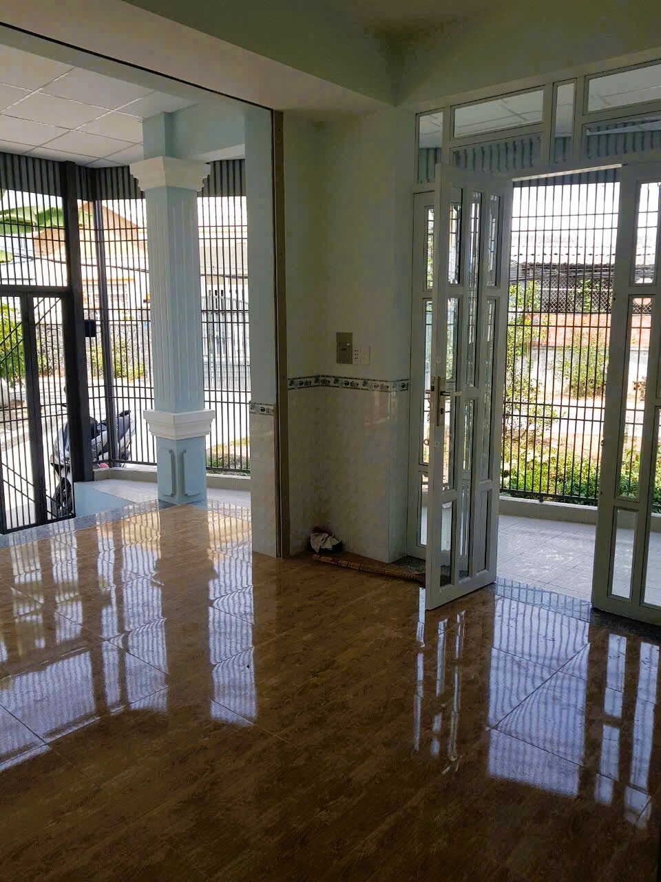 Bán nhà 2 mặt tiền hẻm xe hơi Linh Đông, diện tích 136m2, hơn 7 tỷ - Ảnh 1