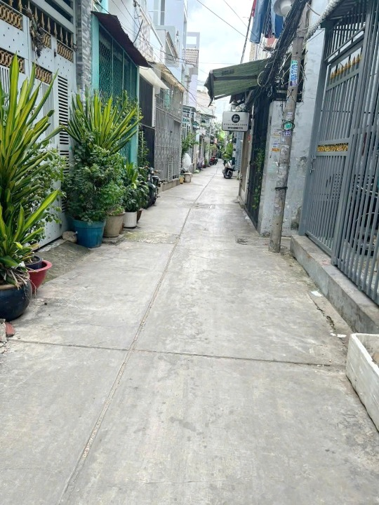Nhà diện tích khủng 70m2 hẻm thẳng Bùi Minh Trực P5Q8 - Ảnh 3