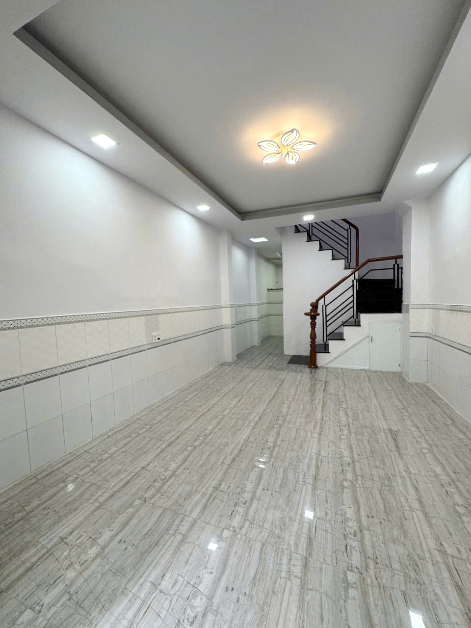 Bán nhà Góc 2MT, hẻm 141 Tám Danh P4 Q8,  Giá 4.68 Tỷ (TL) - Ảnh 2
