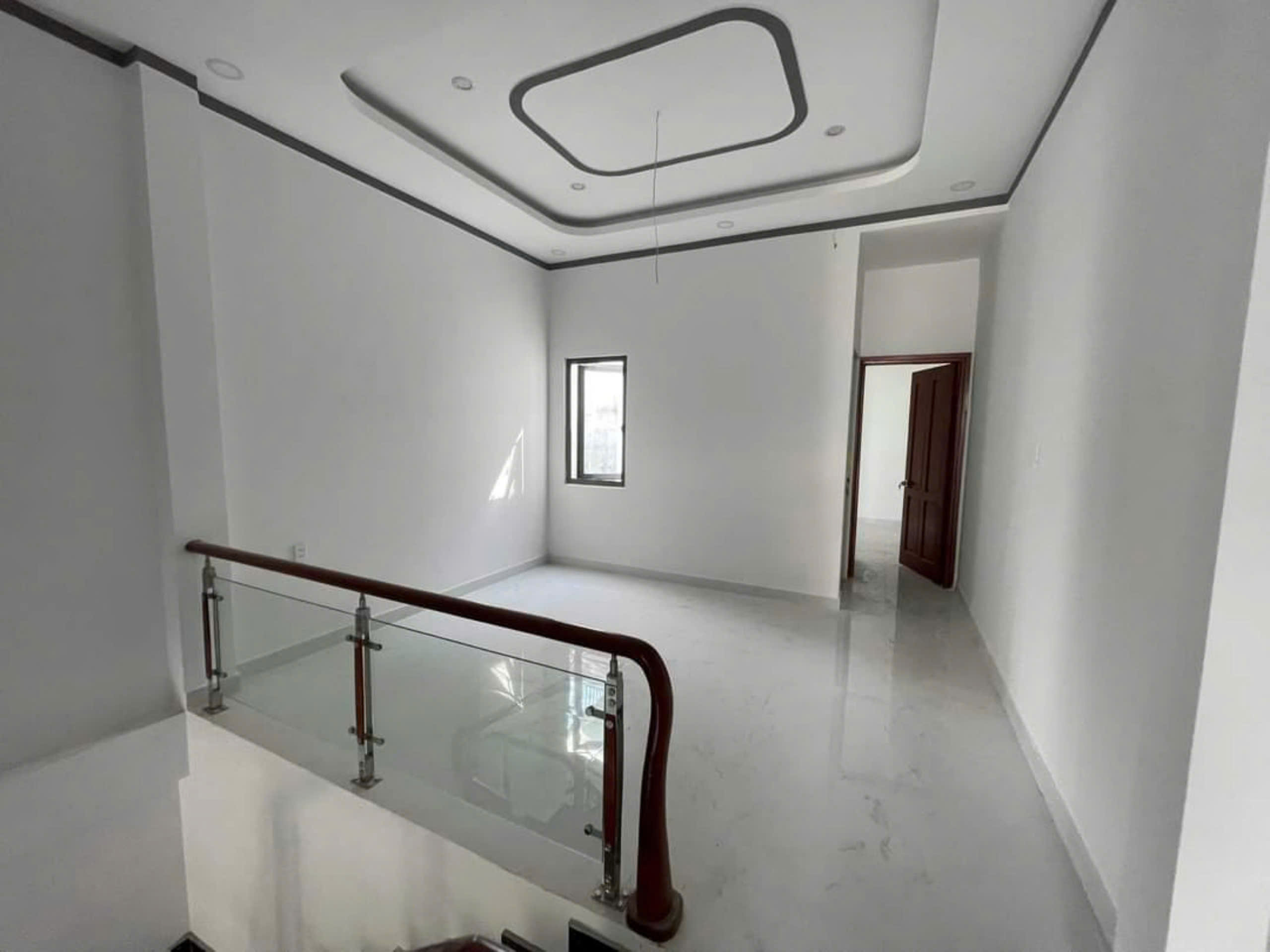 Bán Nhà Lầu Mới Xây Gần TP Biên Hoà - Ảnh chính