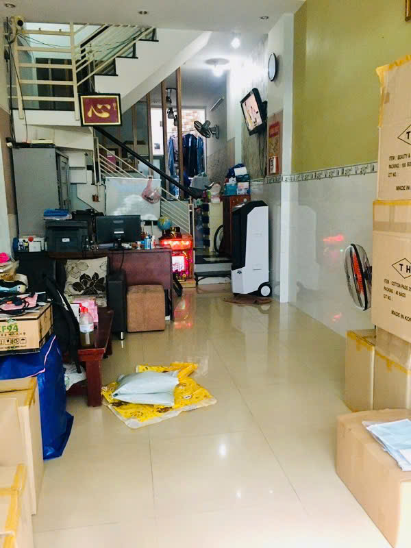 Bán nhà Hoàng Bật Đạt, P.15, Tân Bình, hẻm ô tô đậu cửa, gần sân bay, nhà ga T3, chỉ 4 tỷ 8 nhỉnh - Ảnh 2