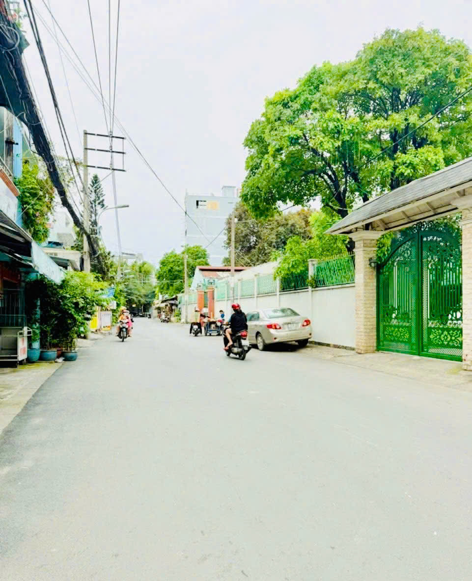Bán nhà Thống Nhất, ngang 5,2m hiếm, hẻm ô tô, gần Cityland, chỉ 4 tỷ 9 thương lượng - Ảnh chính